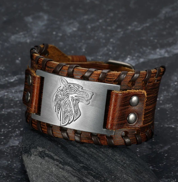 Asgard Crafted Leder Schnalle Arm Manschette mit Fenrir Design